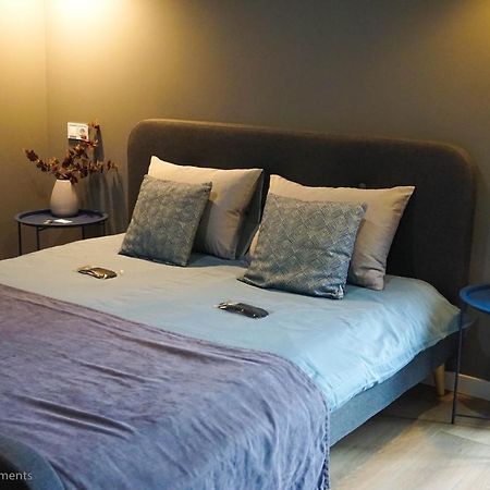 Apart-Hotel Kostjukowski Apartments Nizhynska 17 Lviv Eksteriør bilde