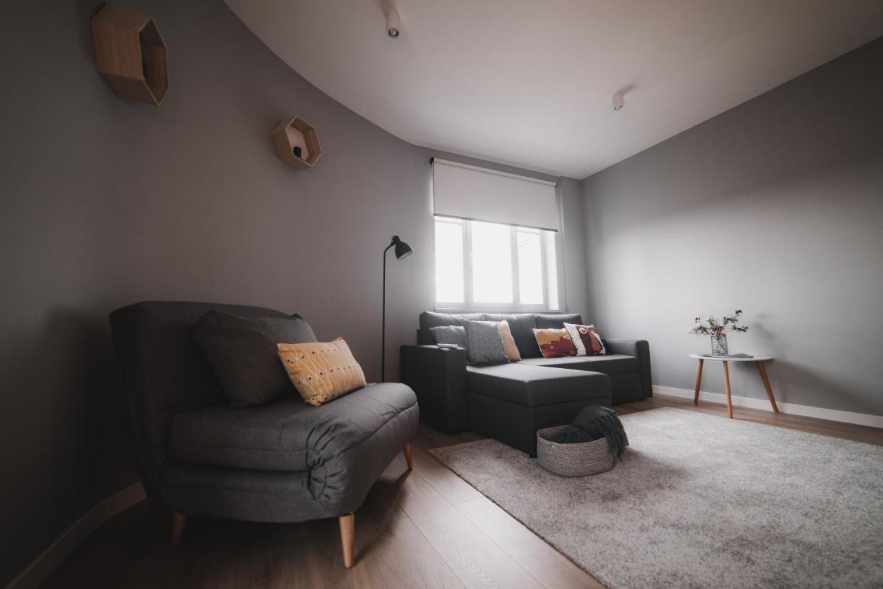 Apart-Hotel Kostjukowski Apartments Nizhynska 17 Lviv Eksteriør bilde