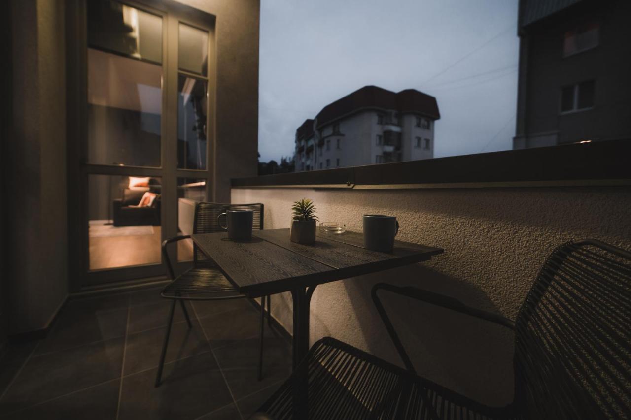 Apart-Hotel Kostjukowski Apartments Nizhynska 17 Lviv Eksteriør bilde