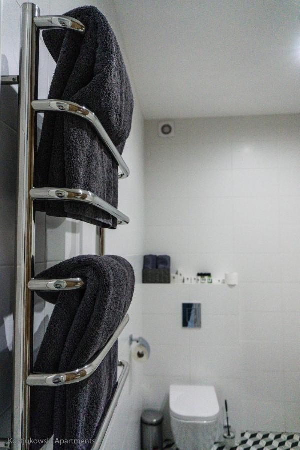 Apart-Hotel Kostjukowski Apartments Nizhynska 17 Lviv Eksteriør bilde