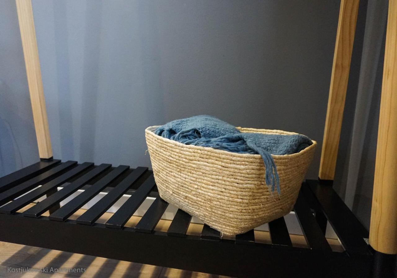 Apart-Hotel Kostjukowski Apartments Nizhynska 17 Lviv Eksteriør bilde