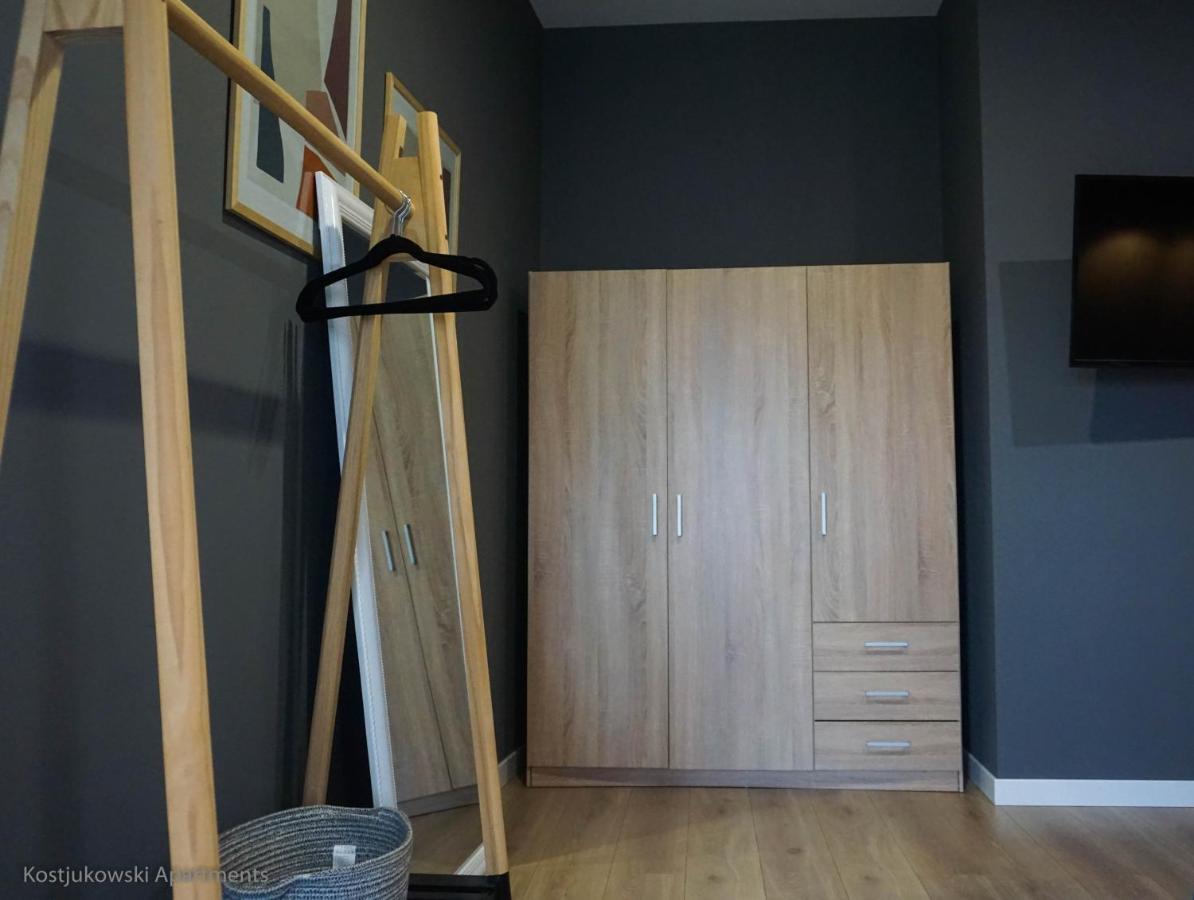 Apart-Hotel Kostjukowski Apartments Nizhynska 17 Lviv Eksteriør bilde