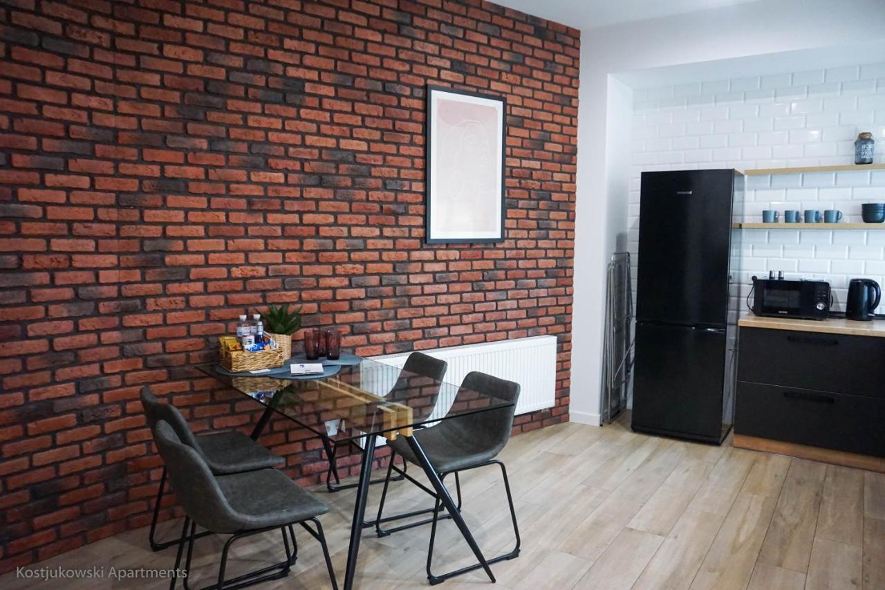 Apart-Hotel Kostjukowski Apartments Nizhynska 17 Lviv Eksteriør bilde