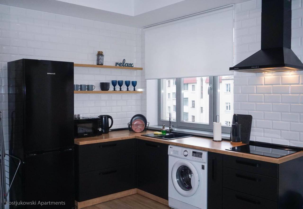 Apart-Hotel Kostjukowski Apartments Nizhynska 17 Lviv Eksteriør bilde