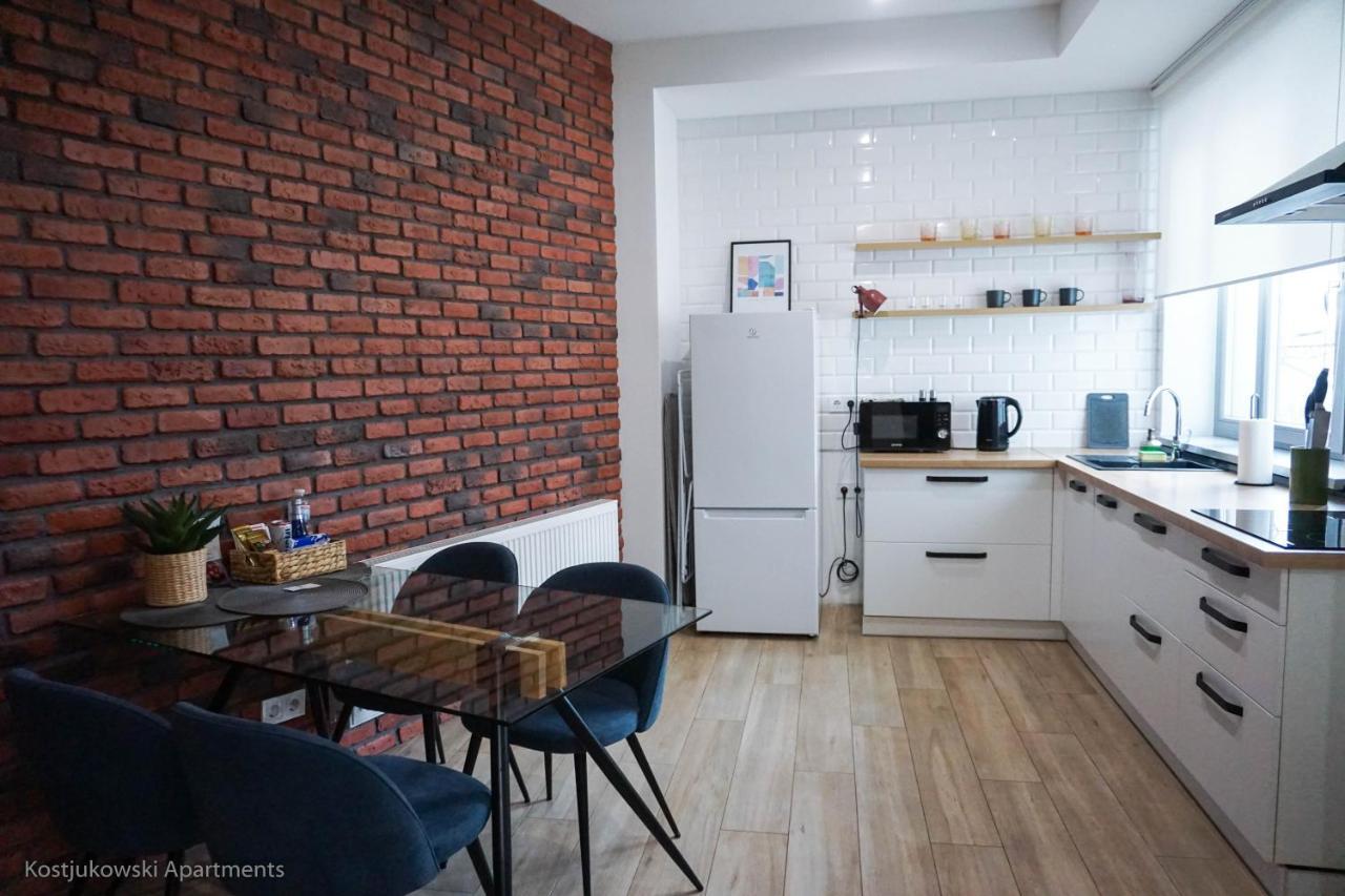 Apart-Hotel Kostjukowski Apartments Nizhynska 17 Lviv Eksteriør bilde