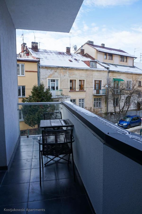 Apart-Hotel Kostjukowski Apartments Nizhynska 17 Lviv Eksteriør bilde